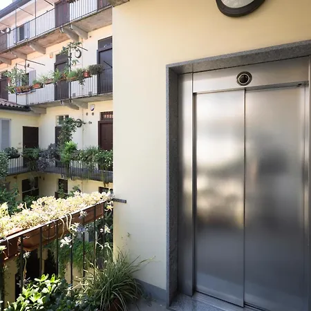 Elegant Navigli View Loft Appartement Milan