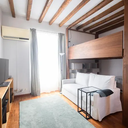Elegant Navigli View Loft Appartement Milan